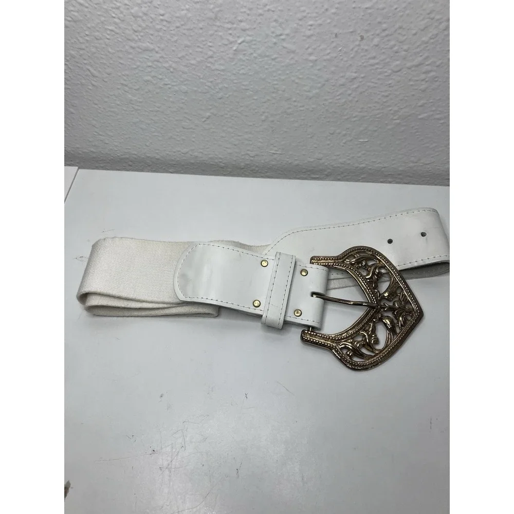 Coastal Cowgirl White Faux Leather Stretchy Belt L Chunky Gold Filagree Buckle